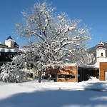 Stroblerhof Отель