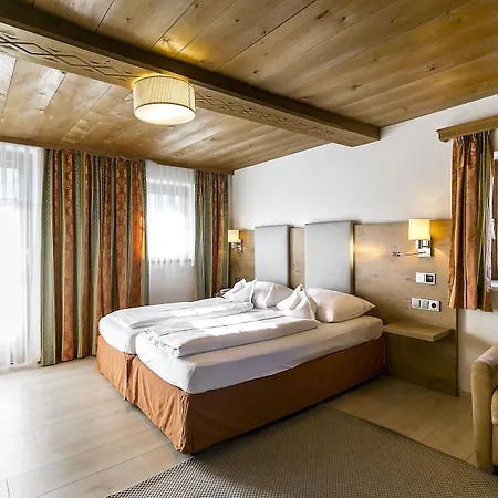 Stroblerhof שטרובל