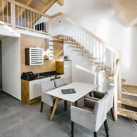 Stroblerhof 4*