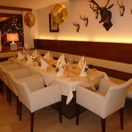 מלון Stroblerhof 4*