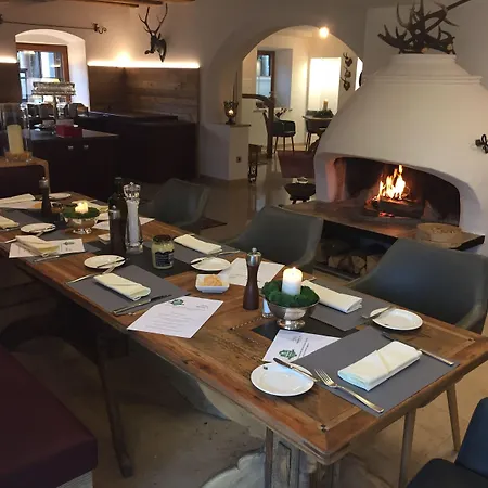 Hotel Stroblerhof 4*